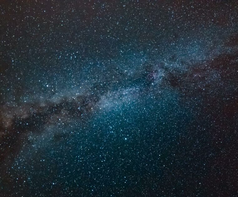 milky way galaxy during nighttime